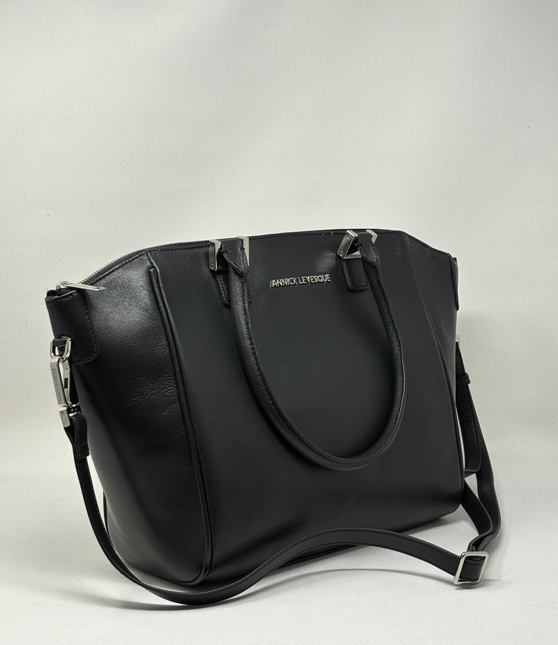 Handbag in Leather, Mona Medium, Black