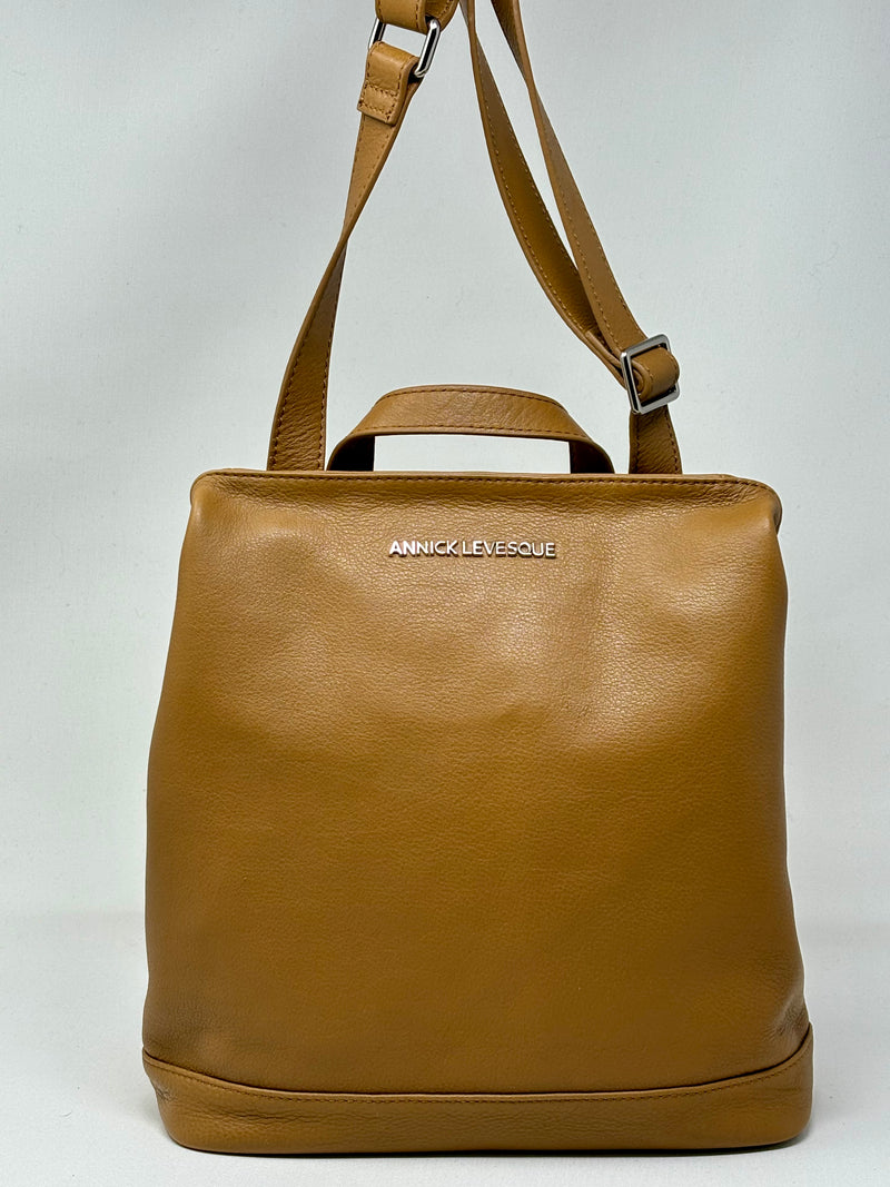 Leather Backpack Tan, Lore