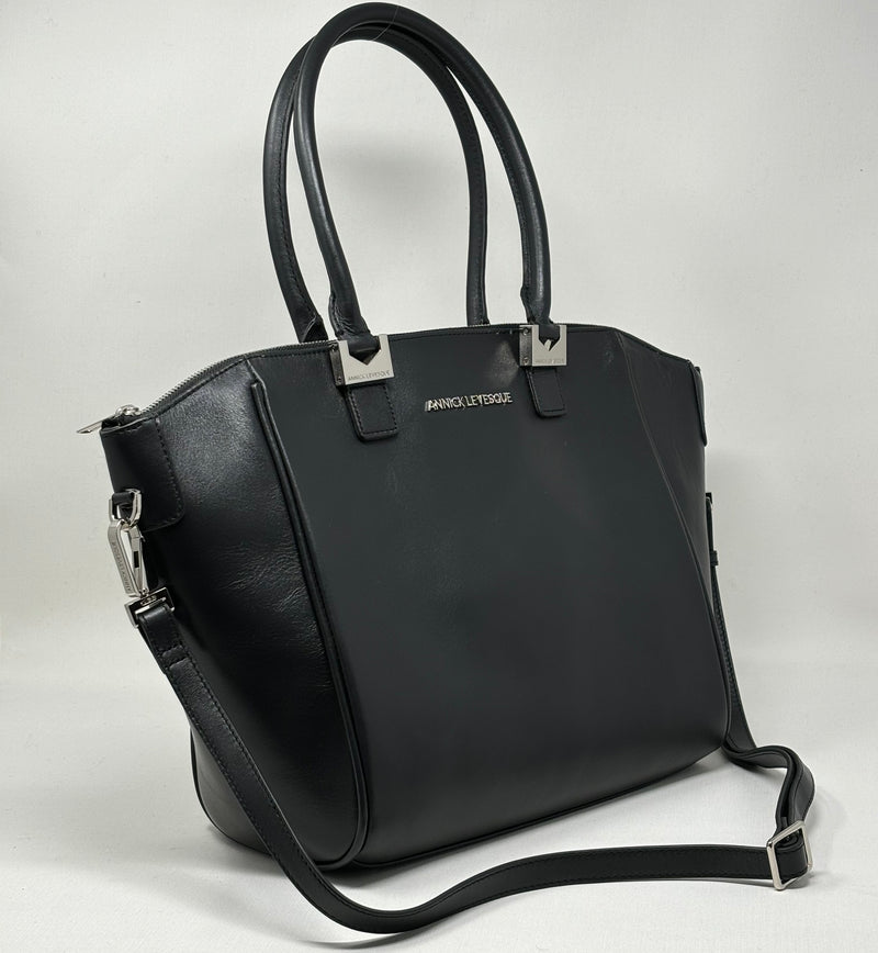 Handbag in Leather, Mona Medium, Black